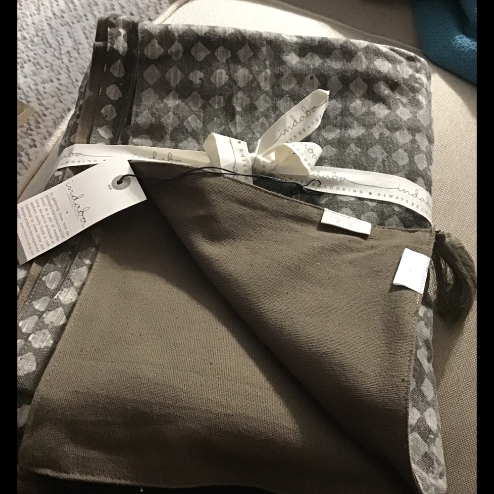 Indaba Trading two sided Print Throw
